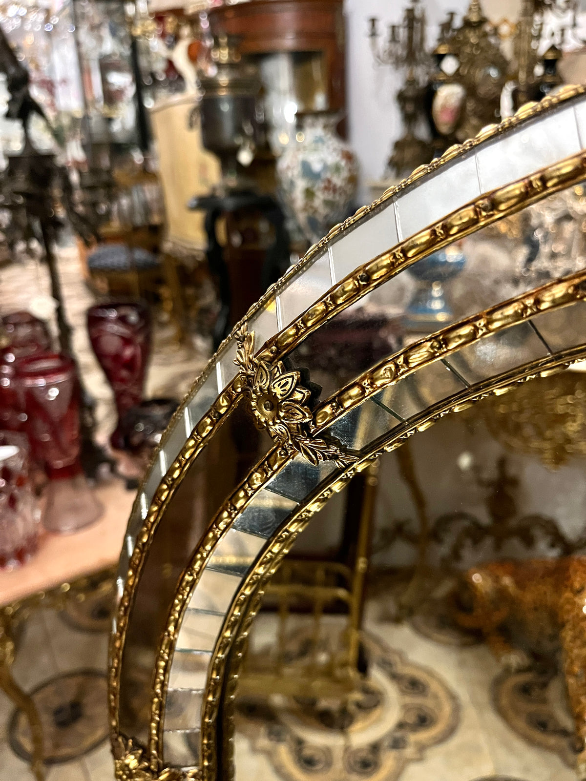 Hollywood Regency stiliaus veidrodžio ir konsolės komplektas