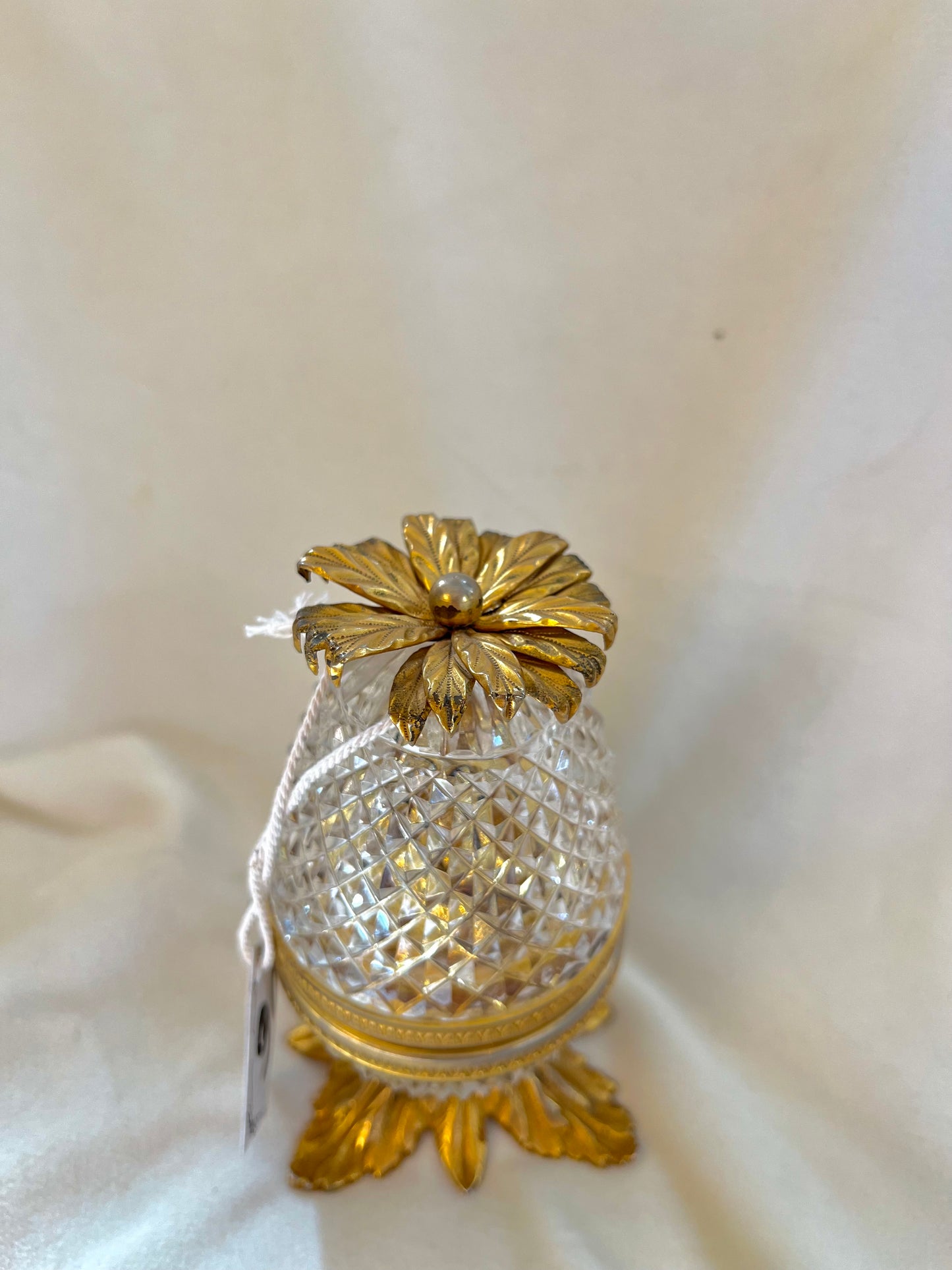 Krištolinis žiebtuvėlis su auksavimo dekoru