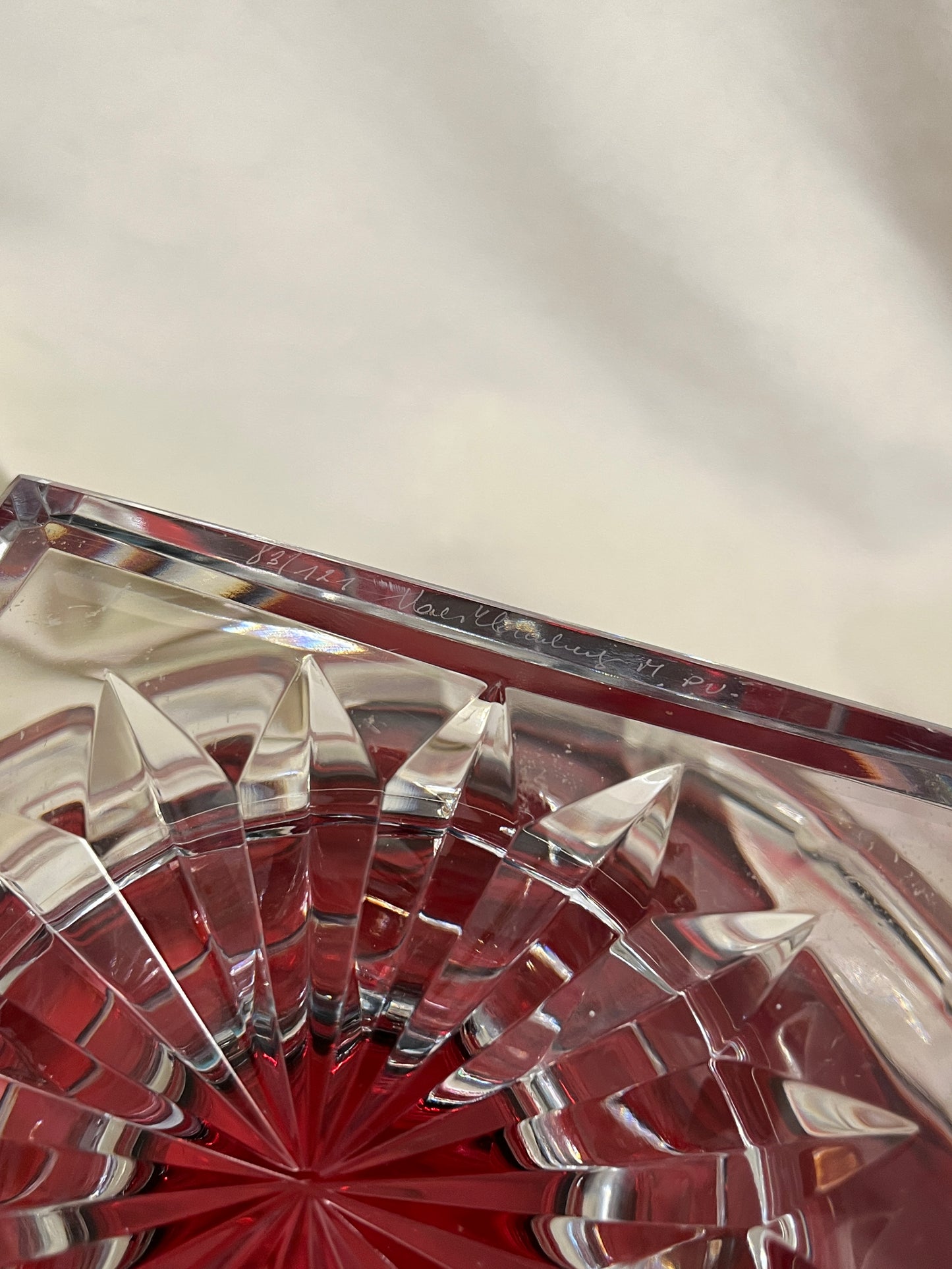 Val Saint Lambert limituoto leidimo krištolo indas