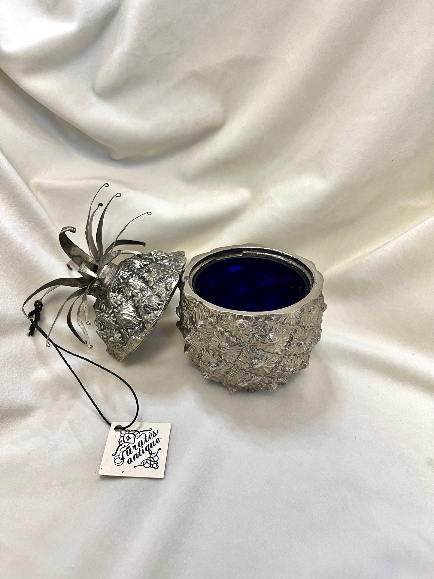 Mauro Manetti stiliaus ananson formos cukrinė