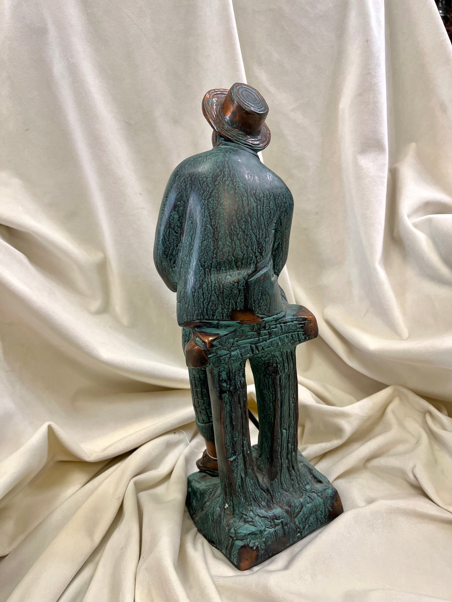 Bronzinė džentelmeno skulpūra skulptūra