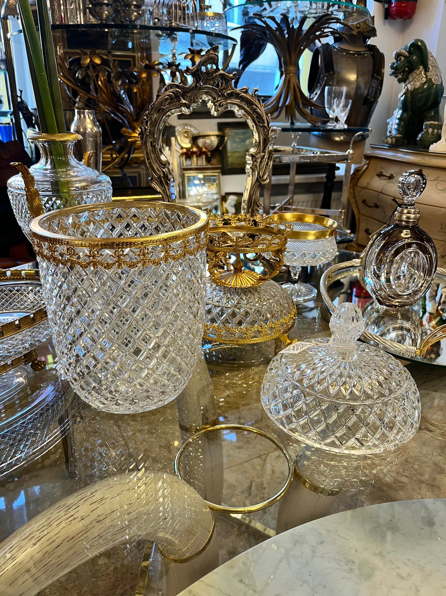 Trijų dalių krištolinis indas