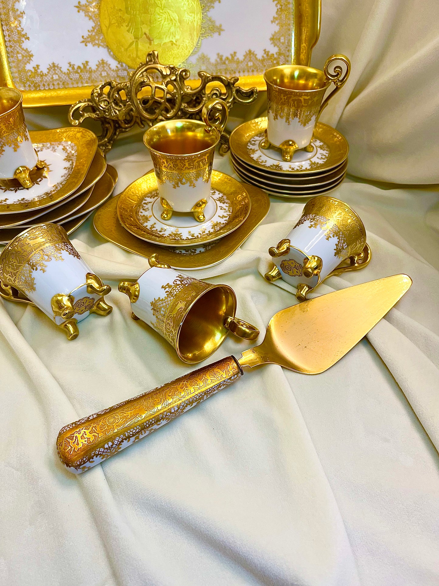 Karlsbader kavos ir saldaus komplektas