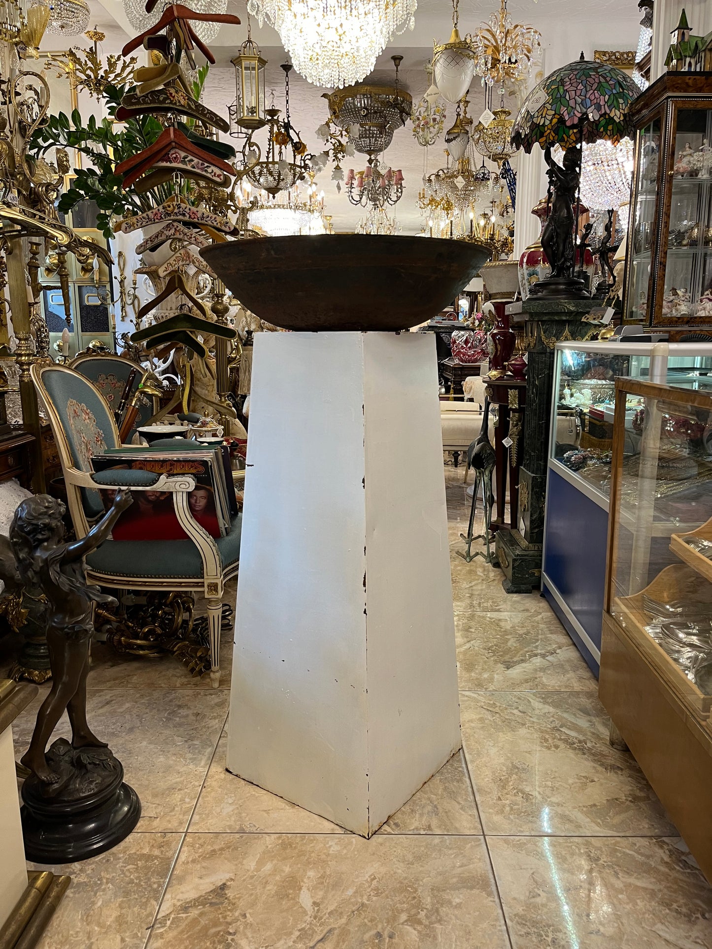 Metalinis lauko vazonas, paukščių girdykla