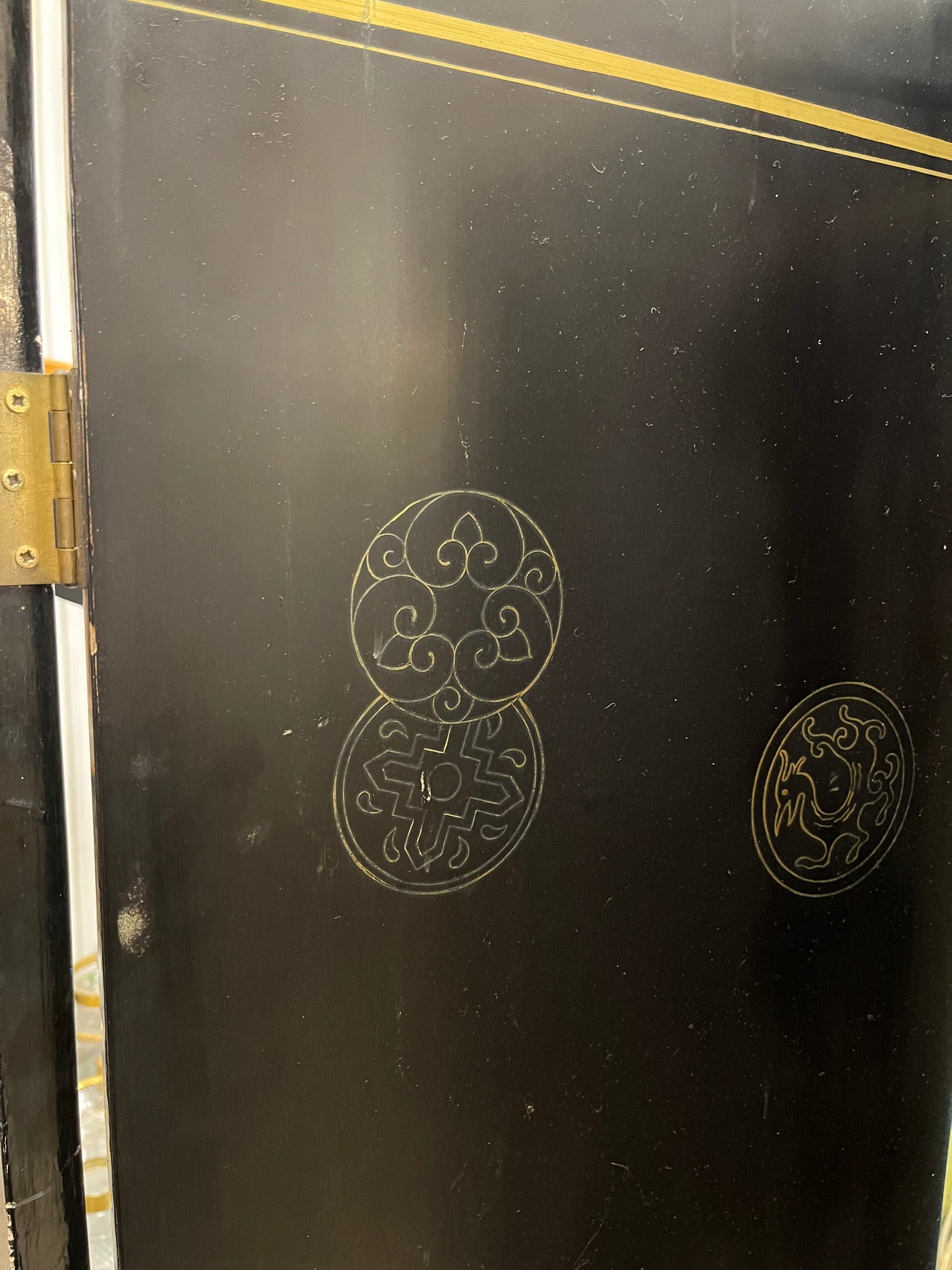 6-ių dalių širma dekoruota azijietiškais motyvais