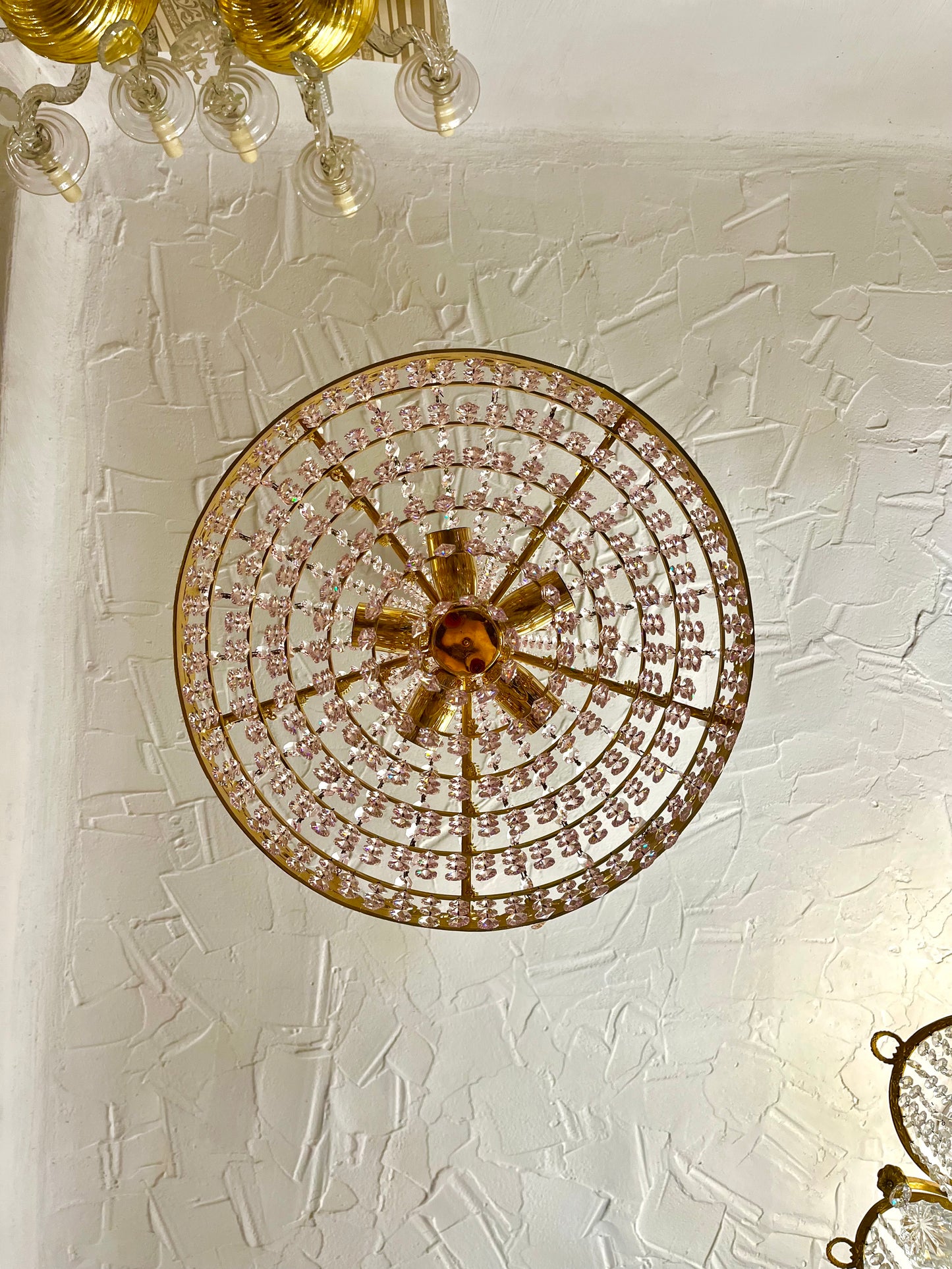 5-ių lempučių sietynas su rausvu krištolu(yra 2 vnt.)