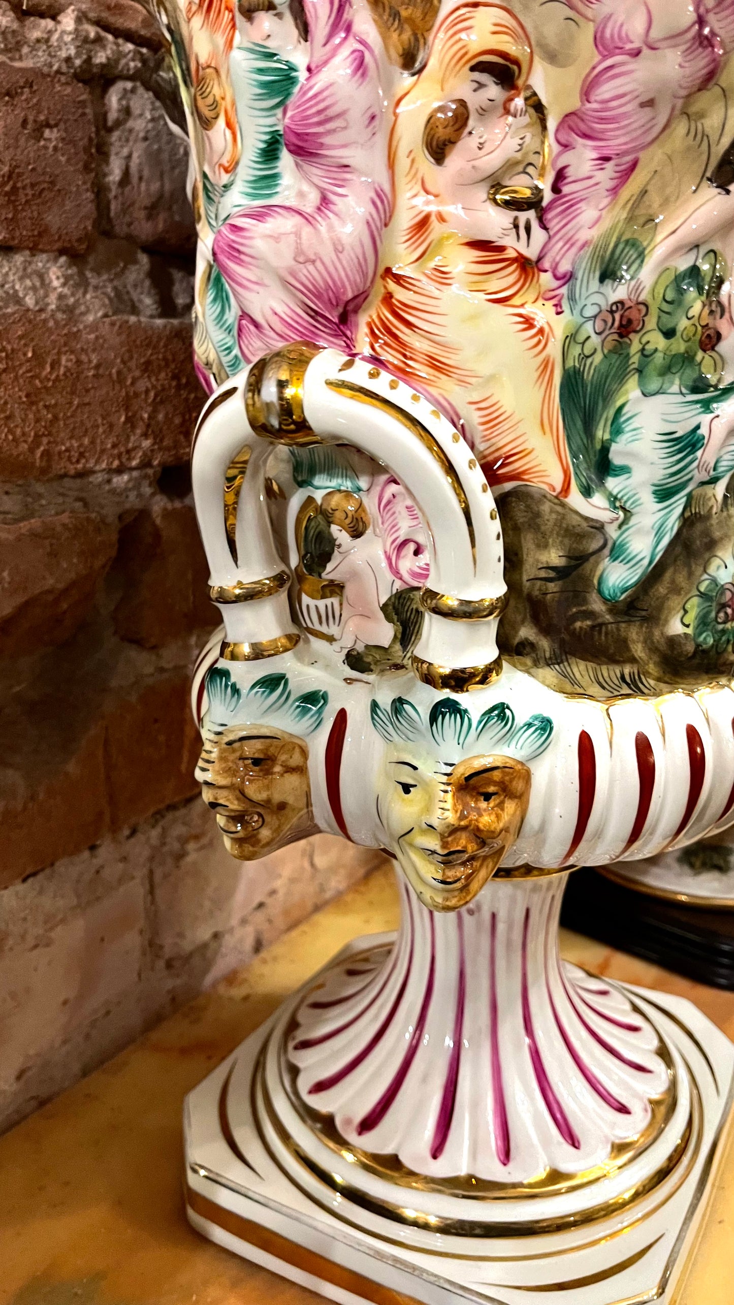 Prabangi Capodimonte porceliano vaza su dangčiu