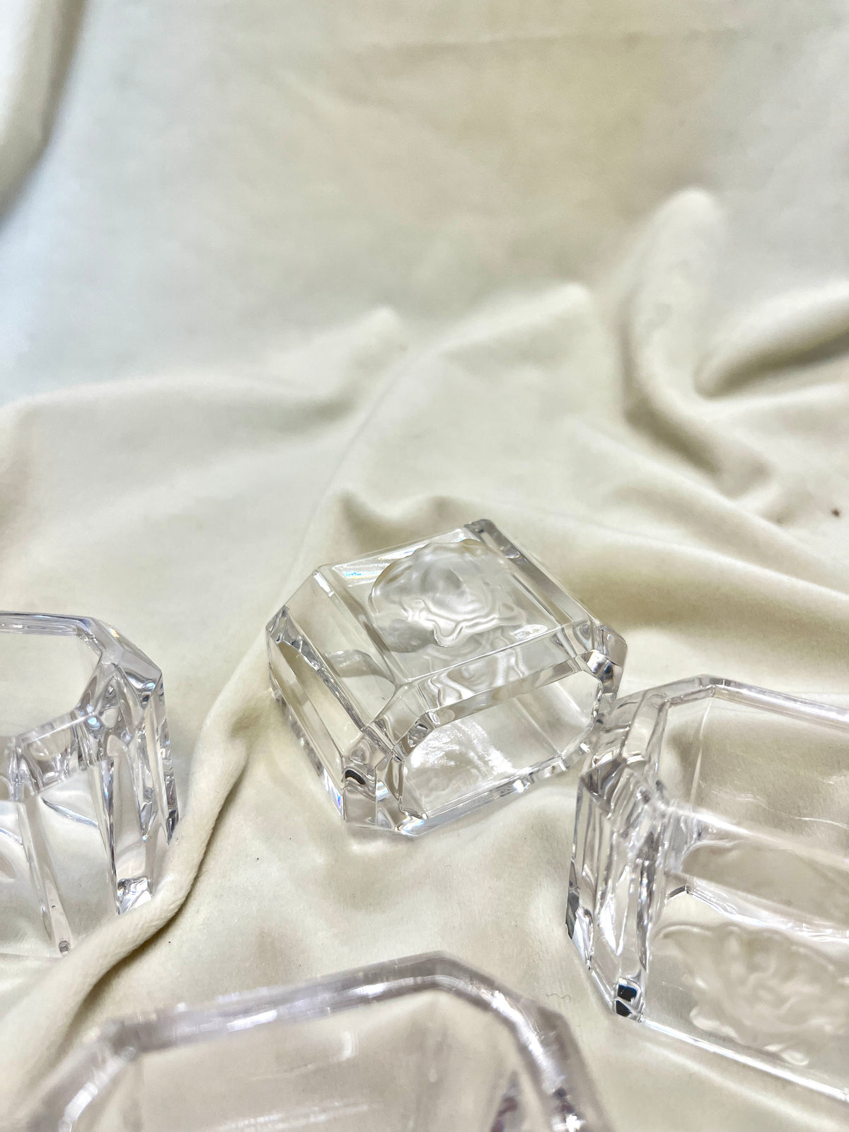Versace x Rosenthal krištoliniai servetėlių žiedai