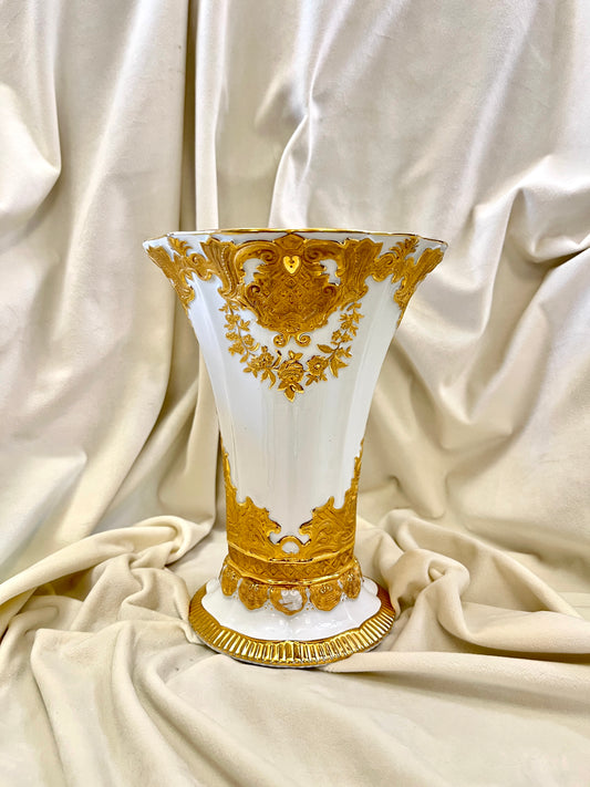 Auksuota “Meissen” vaza