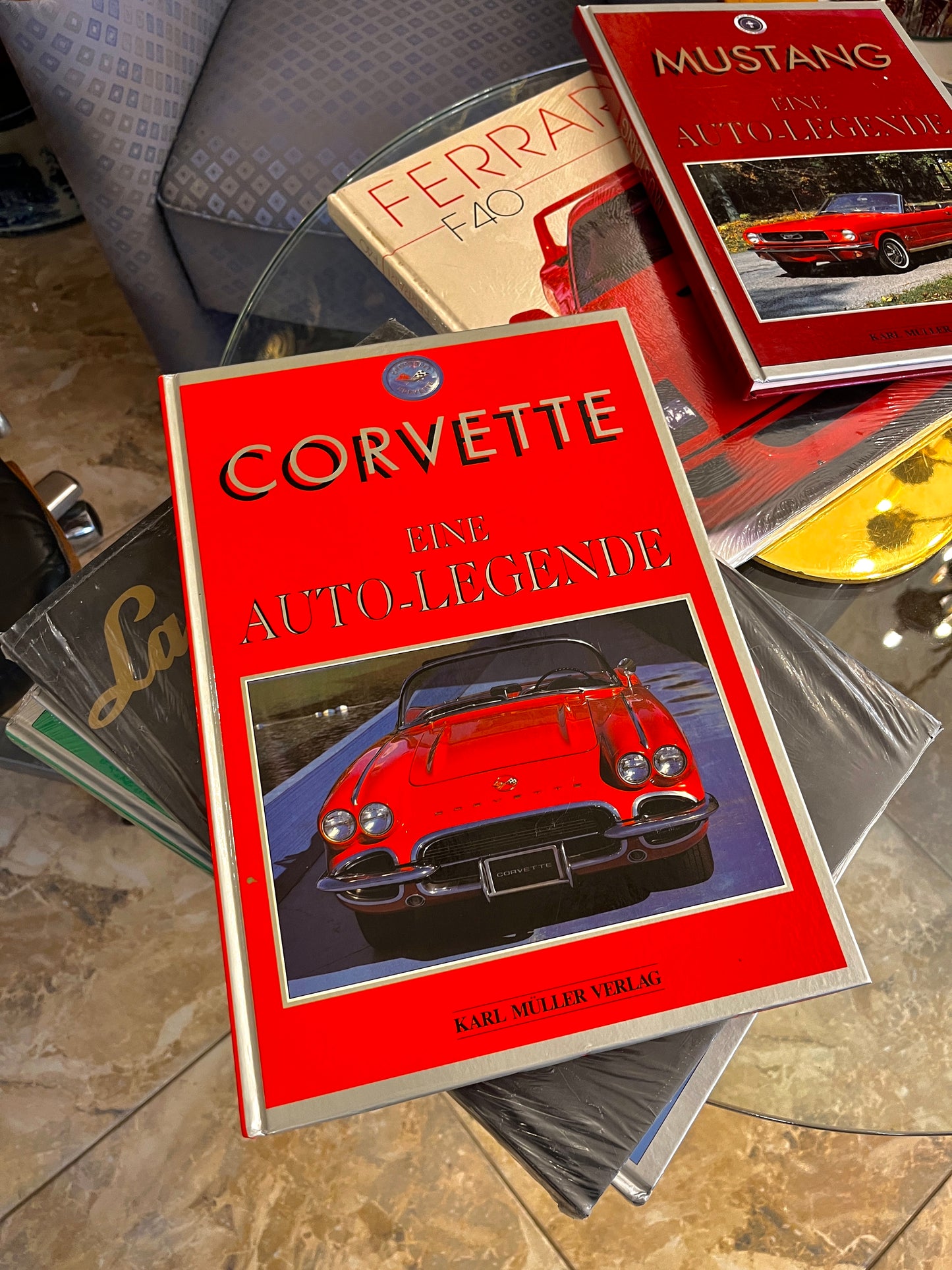 Knygos sportinių automobilių tematika