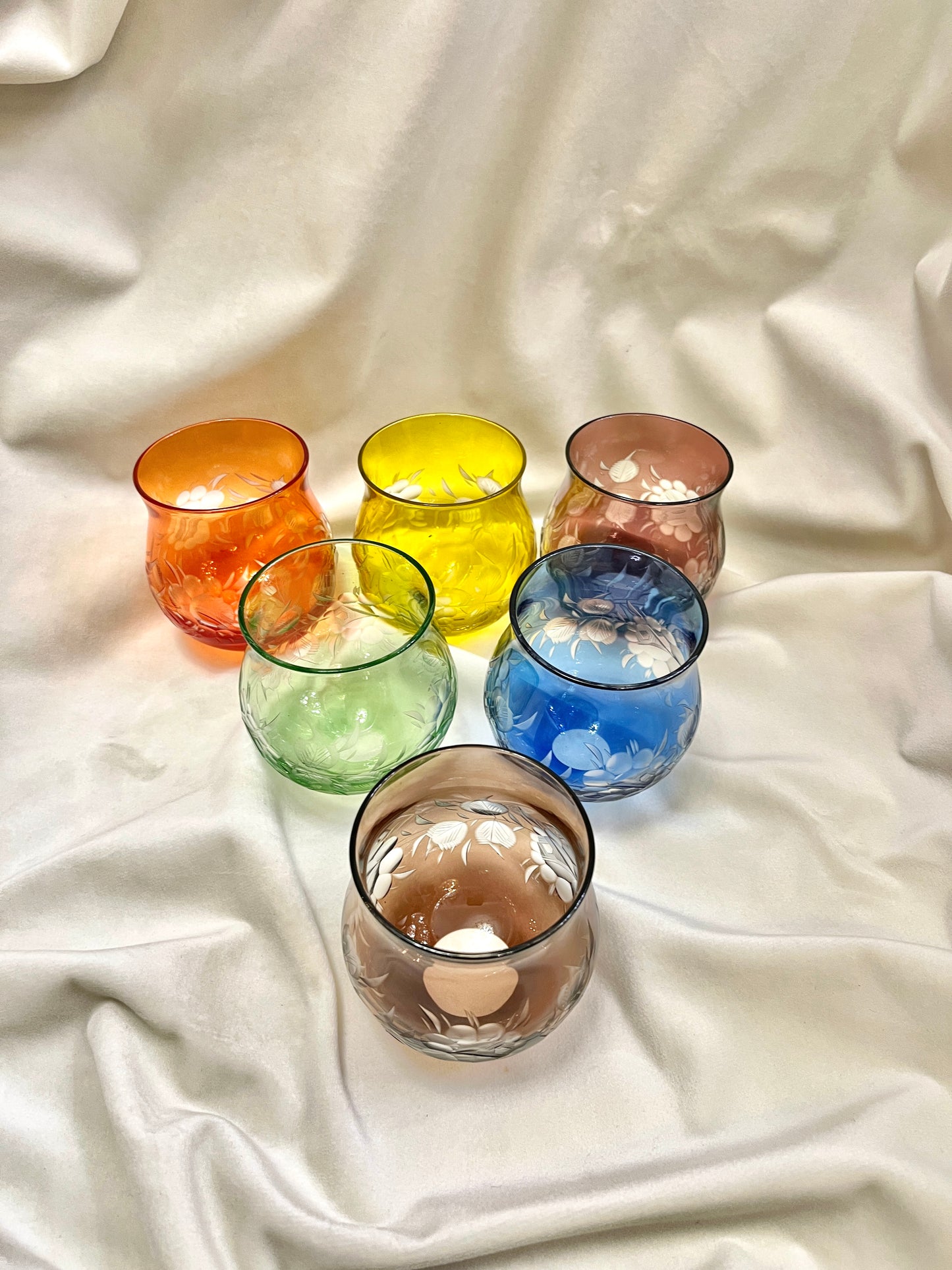 Spalvoto krištolo taurių komplektas (6 vnt.)