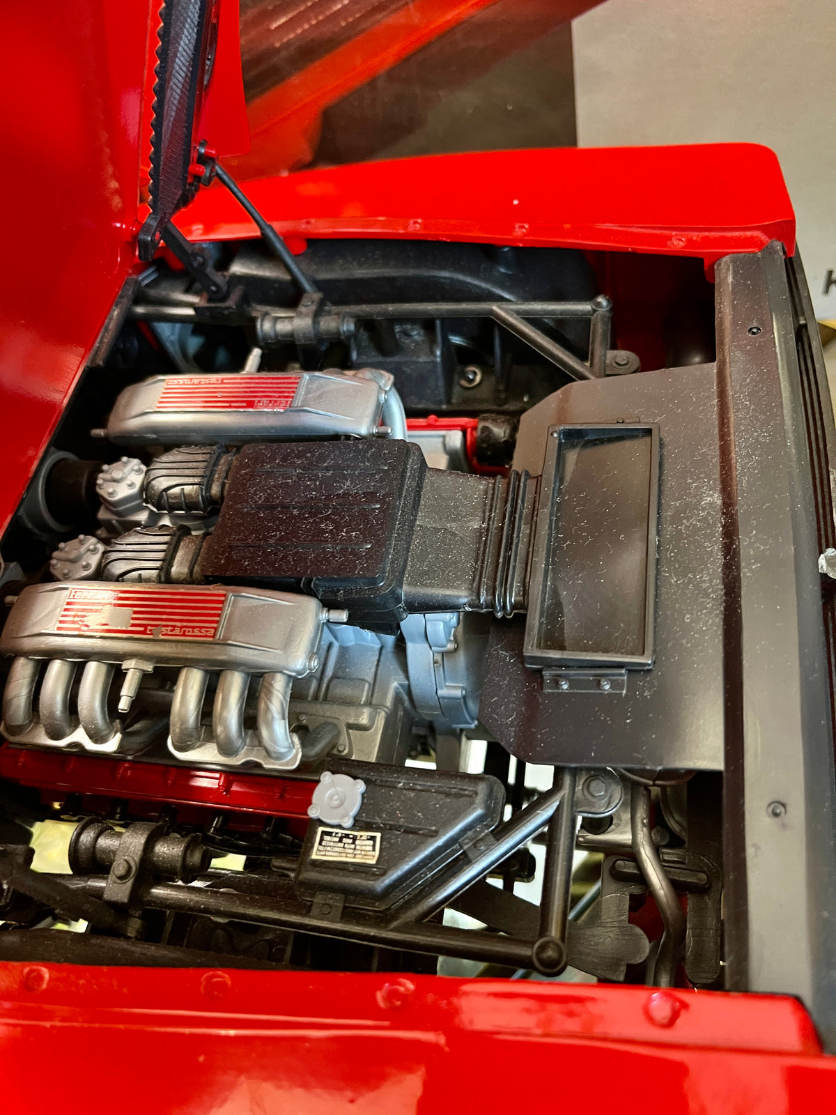 Ferrari Testarossa 1:8 mastelio modelis – Pocher by Rivarossi