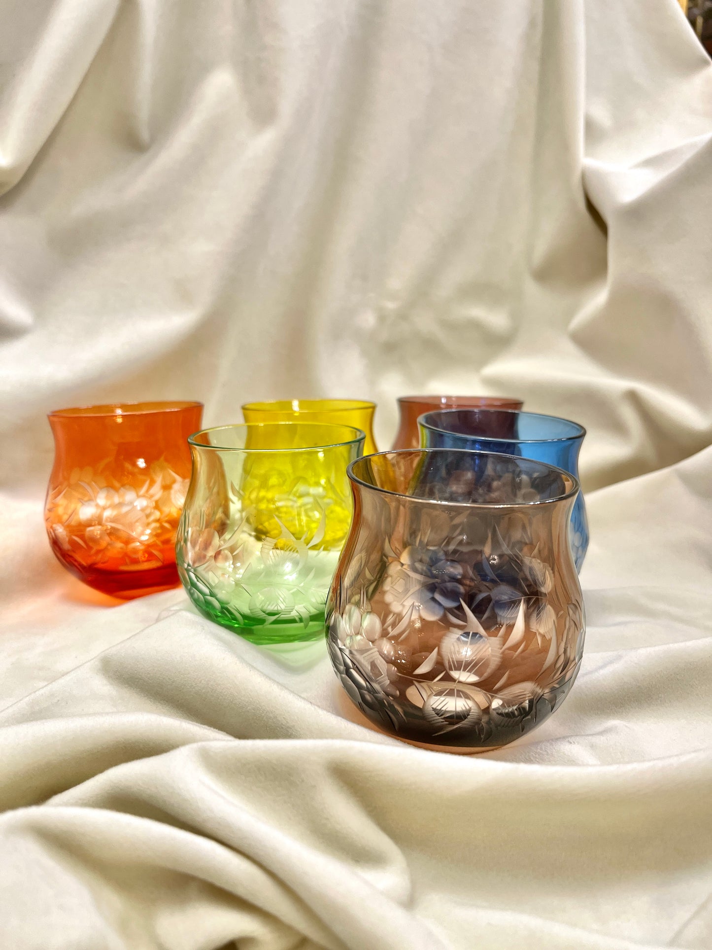 Spalvoto krištolo taurių komplektas (6 vnt.)