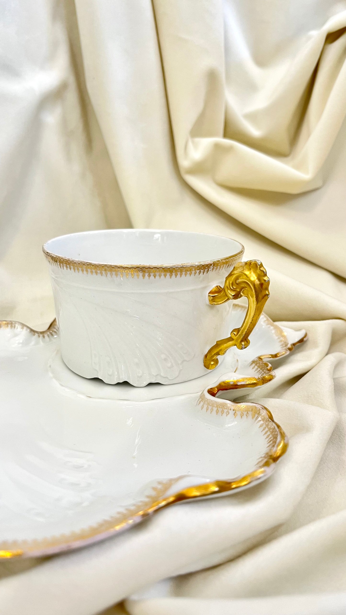 Didelis Limoges porceliano puodelis