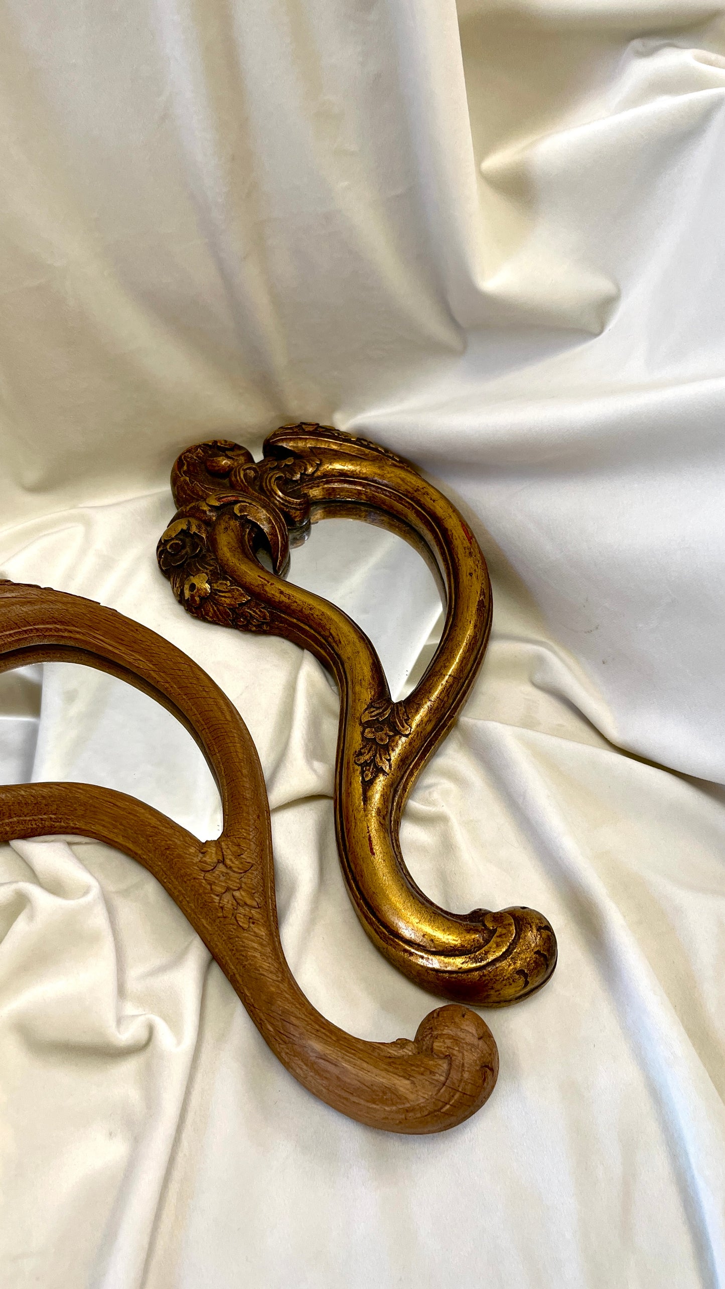 Medinis drožinetas veidrodėlis