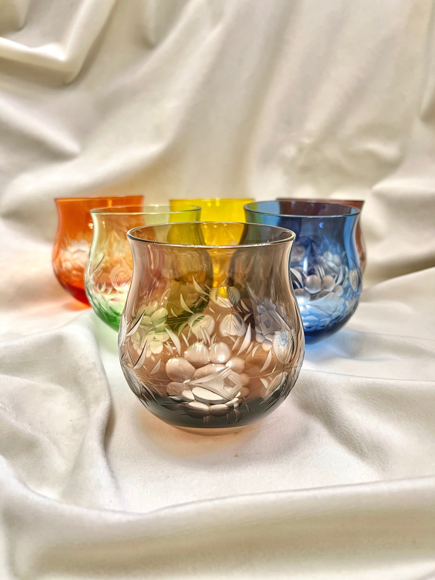 Spalvoto krištolo taurių komplektas (6 vnt.)