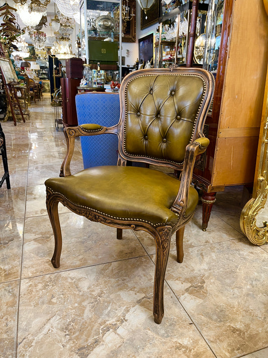 Medinis krėslas su oda