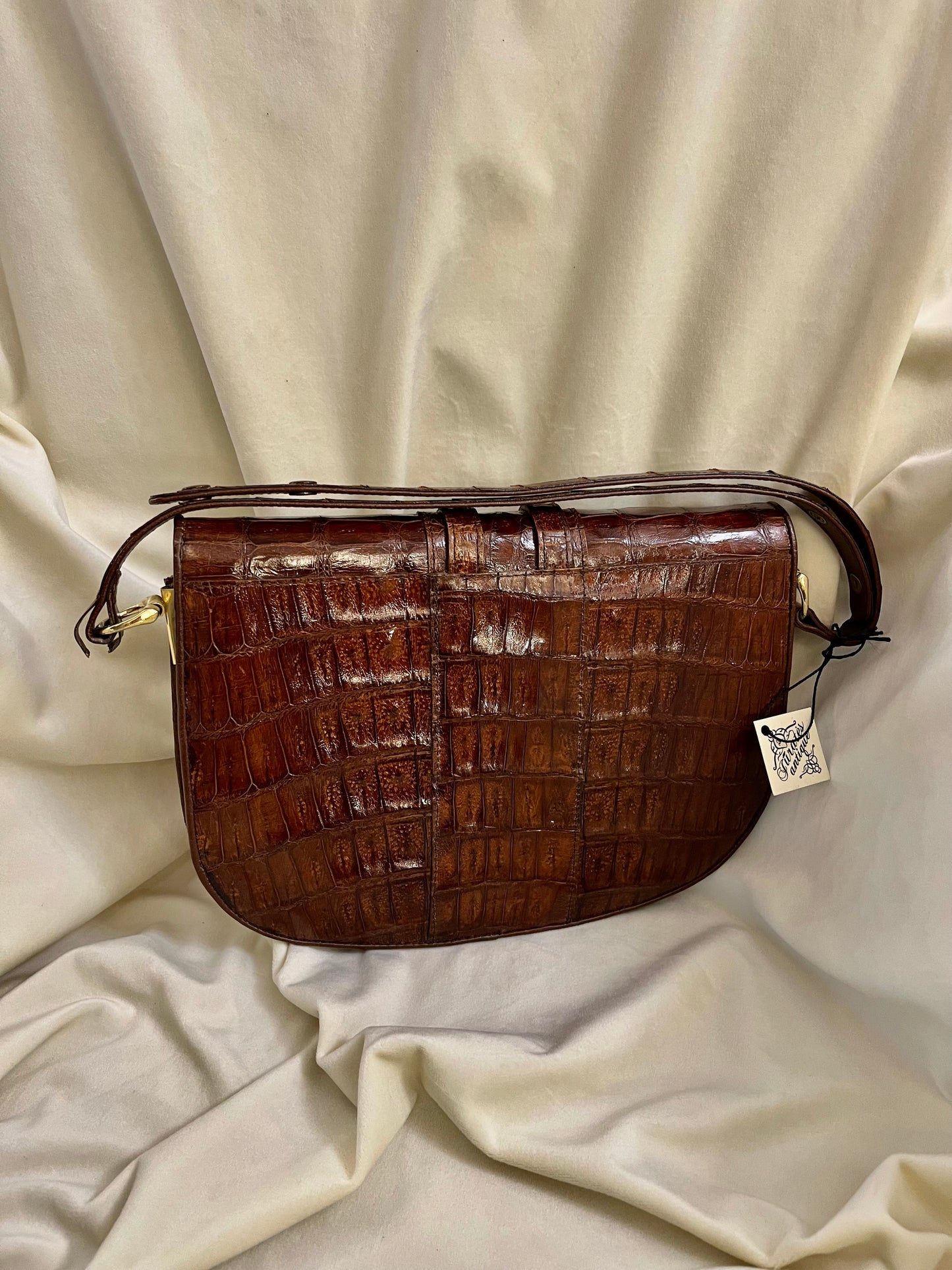 Vintažinis rankinukas su reguliuojama rankena