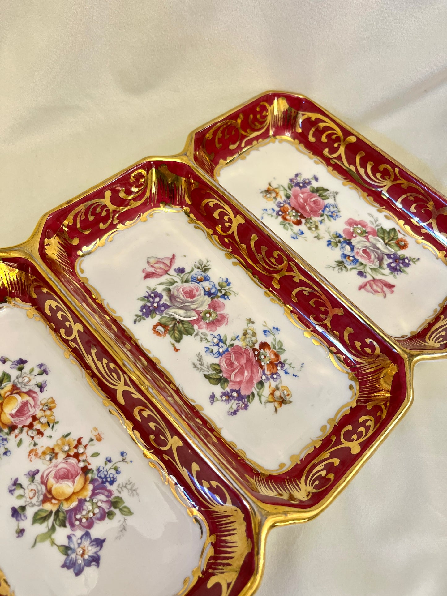 Trijų dalių porcelianinis indas „Porcelaine Montmartre“, Paris