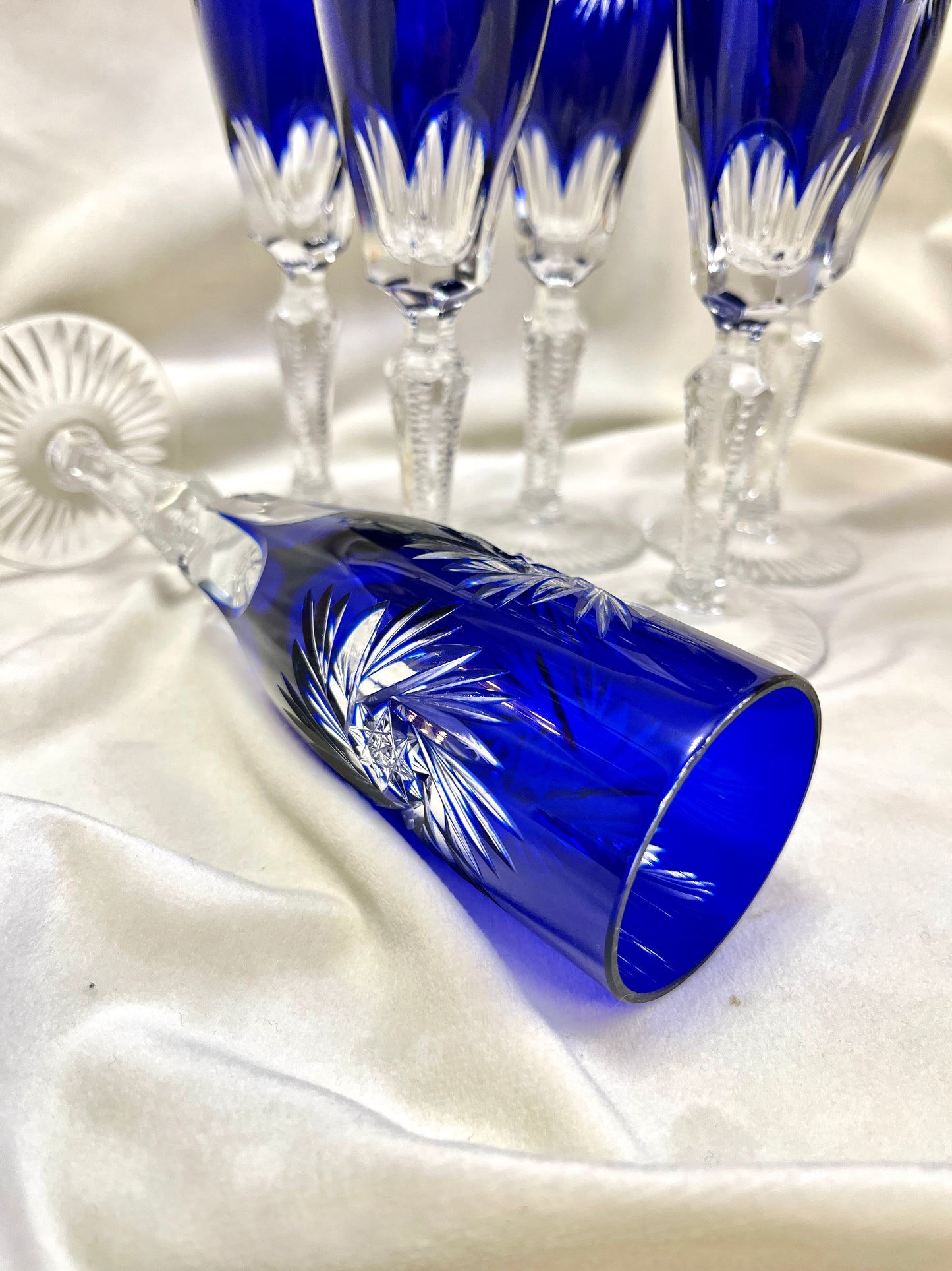 Krištolinių šampano taurių rinkinys