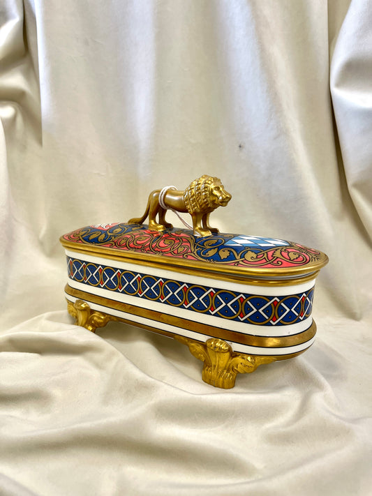 Limituoto leidimo K. Ludwig antrojo porceliano dežutė