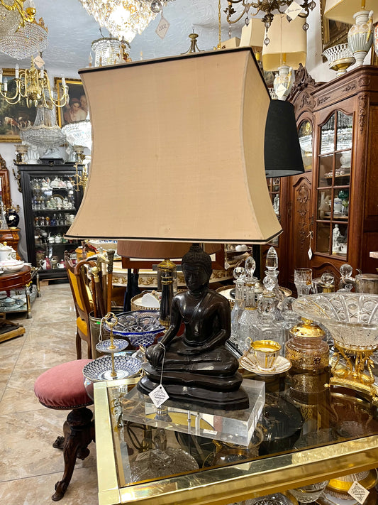 Stalinis šviestuvas su bronzine buda