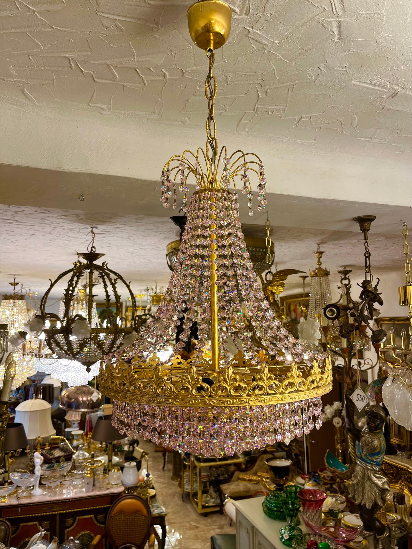 5-ių lempučių sietynas su rausvu krištolu(yra 2 vnt.)