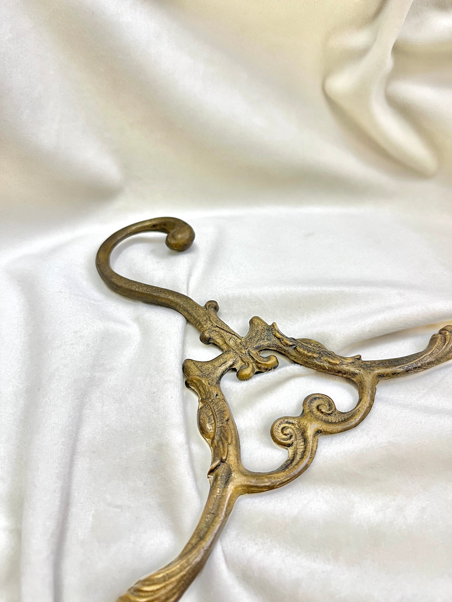 Žalvarinė pakaba (turime kelis vnt.)