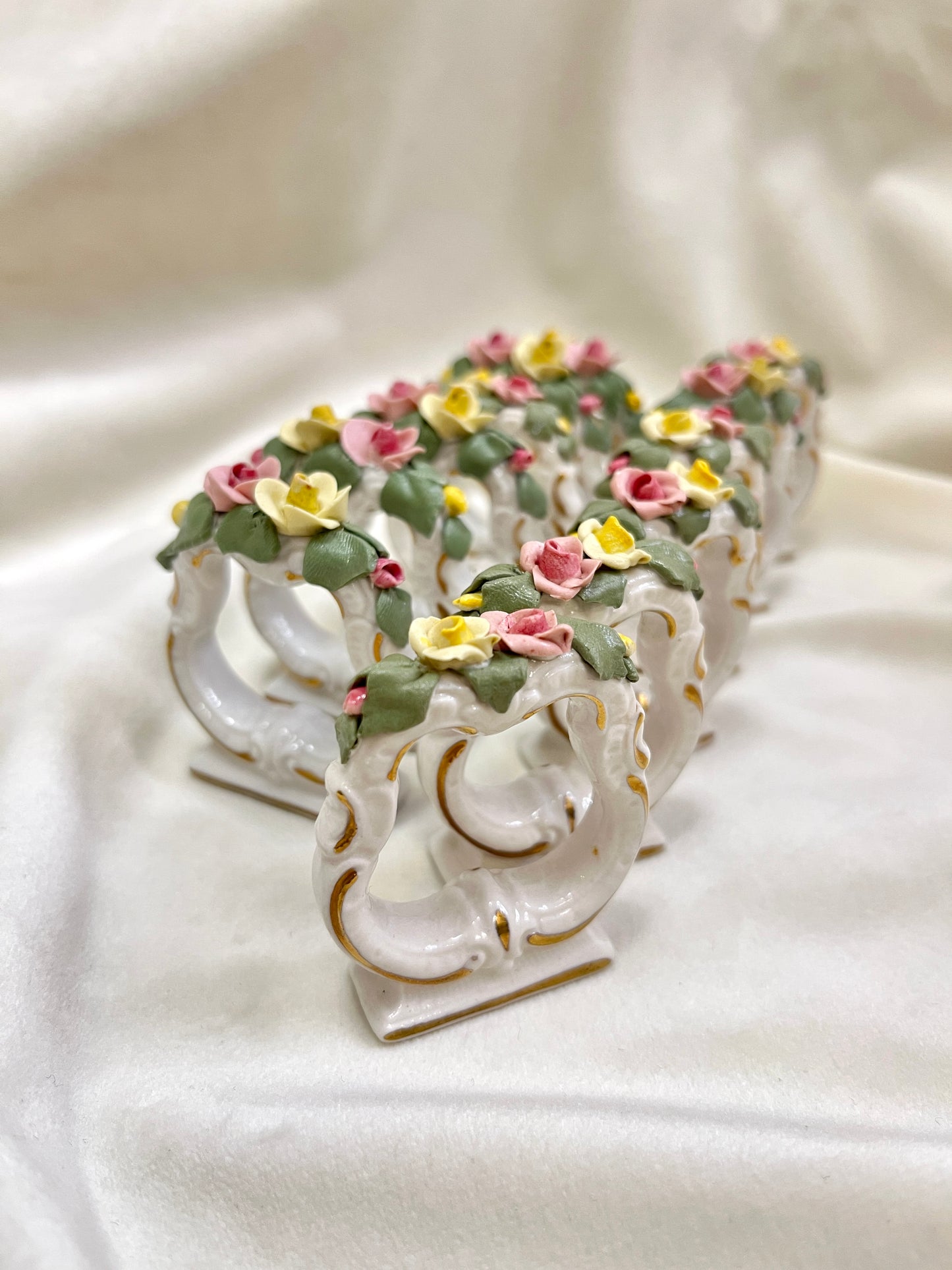 Dresden porceliano servetėlių žiedai (12 vnt.)