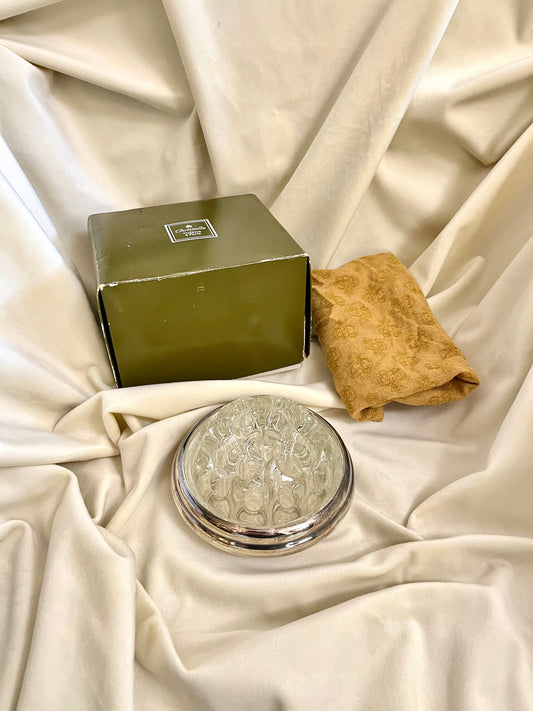 Christofle pasidabruota gėlių vazelė su stiklo indu