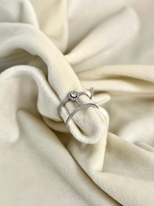 Messika Glam’azone balto aukso žiedas su briliantais