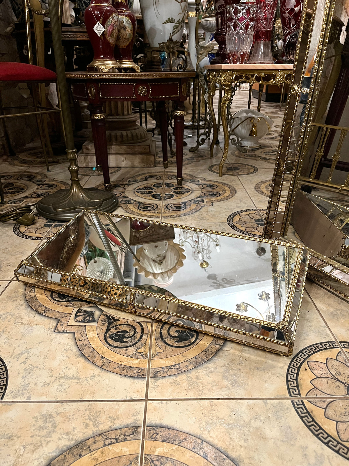 Hollywood Regency stiliaus veidrodžio ir konsolės komplektas