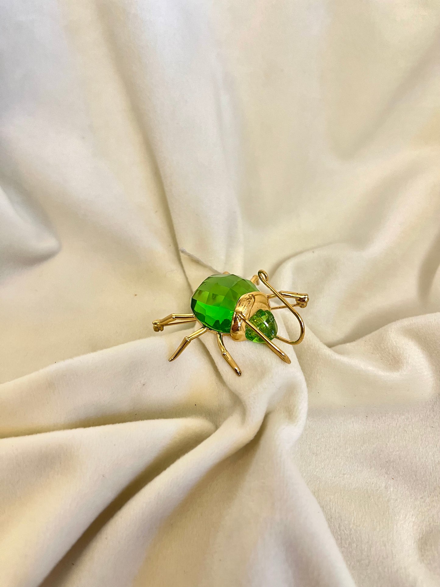 Auksuota sidabrinė Swarovski sagė