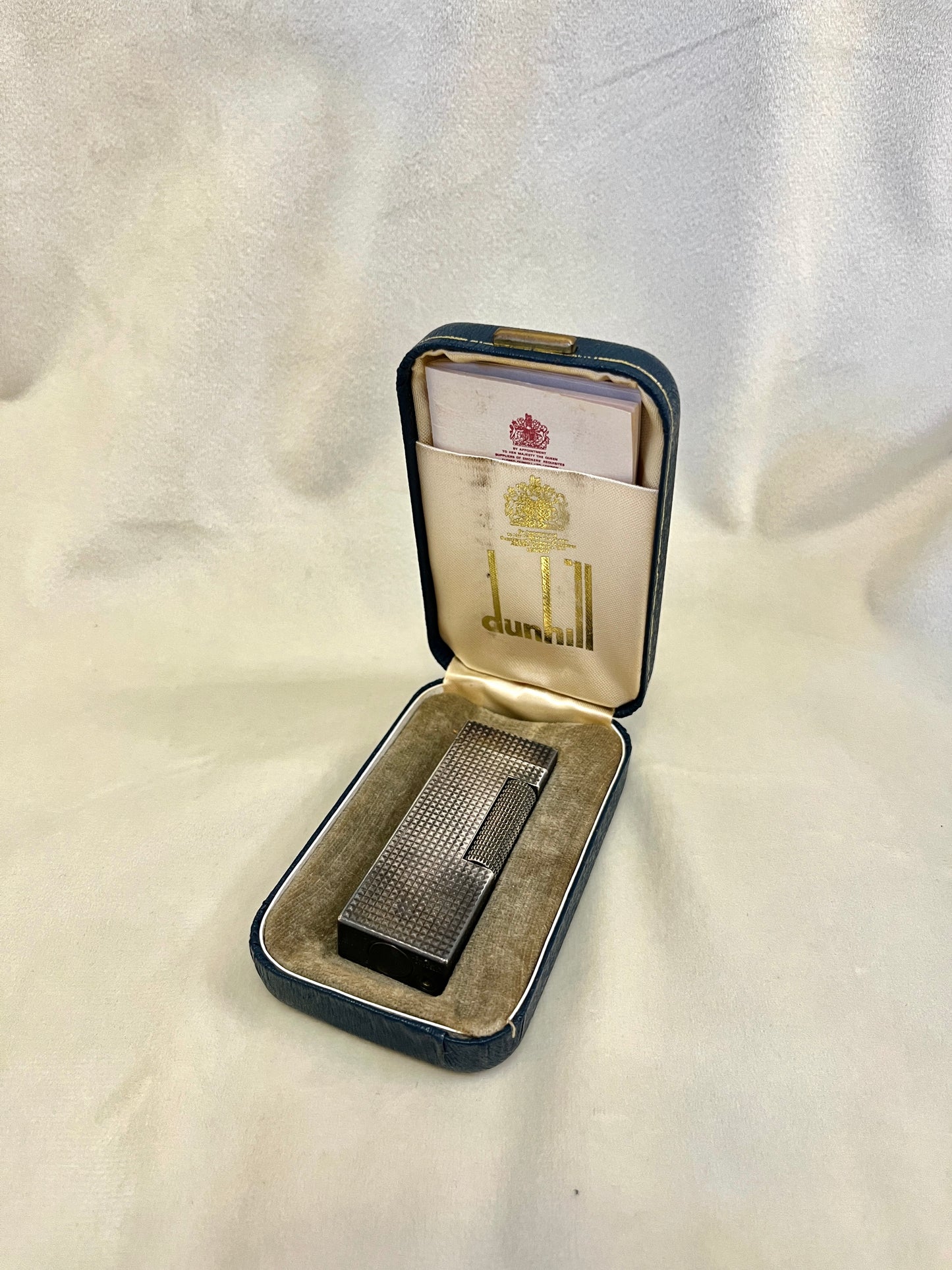Sidabruotas “Dunhill” žiebtuvėlis