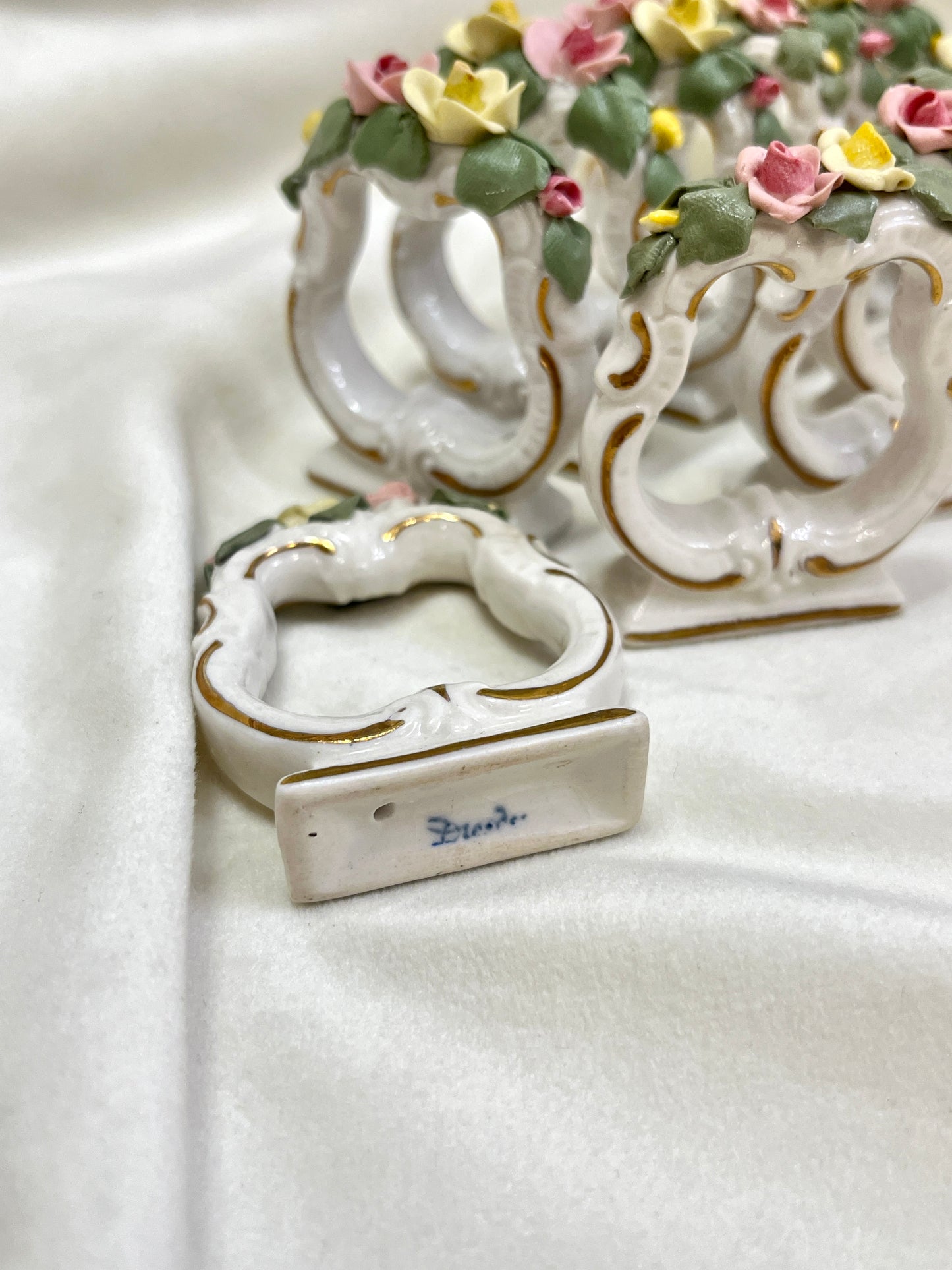 Dresden porceliano servetėlių žiedai (12 vnt.)