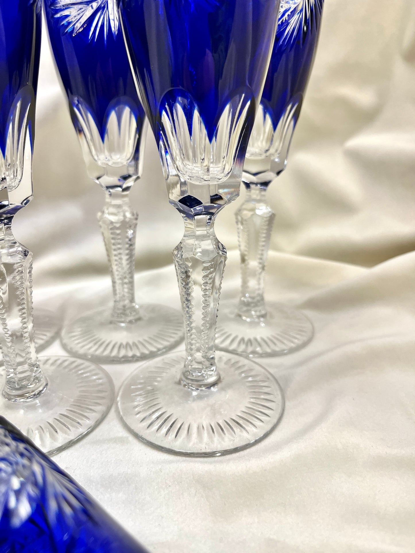 Krištolinių šampano taurių rinkinys