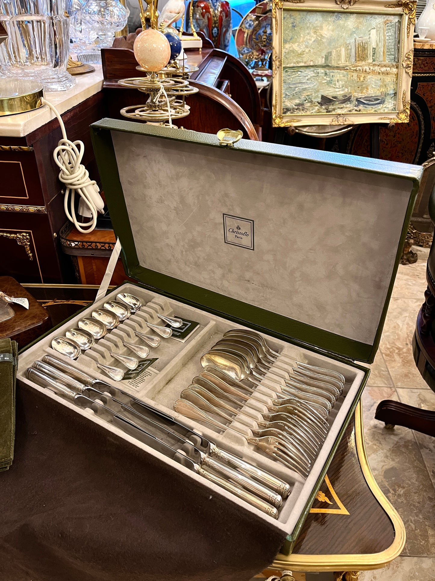 Sidabrinių Christofle įrankių komplektas 6-iems