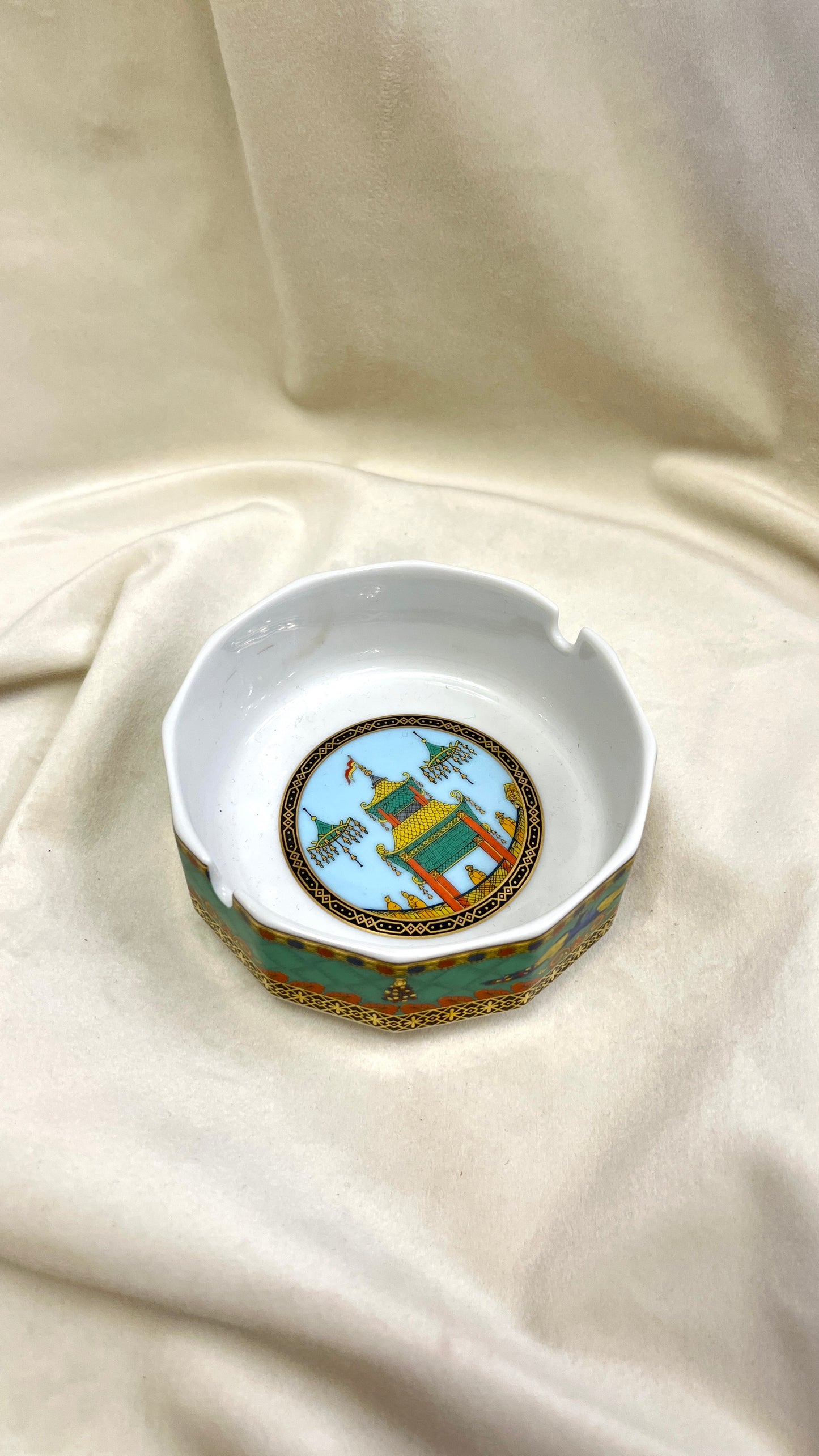 Rosenthal Versace "Le Voyage de Marco Polo" porcelianinė peleninė