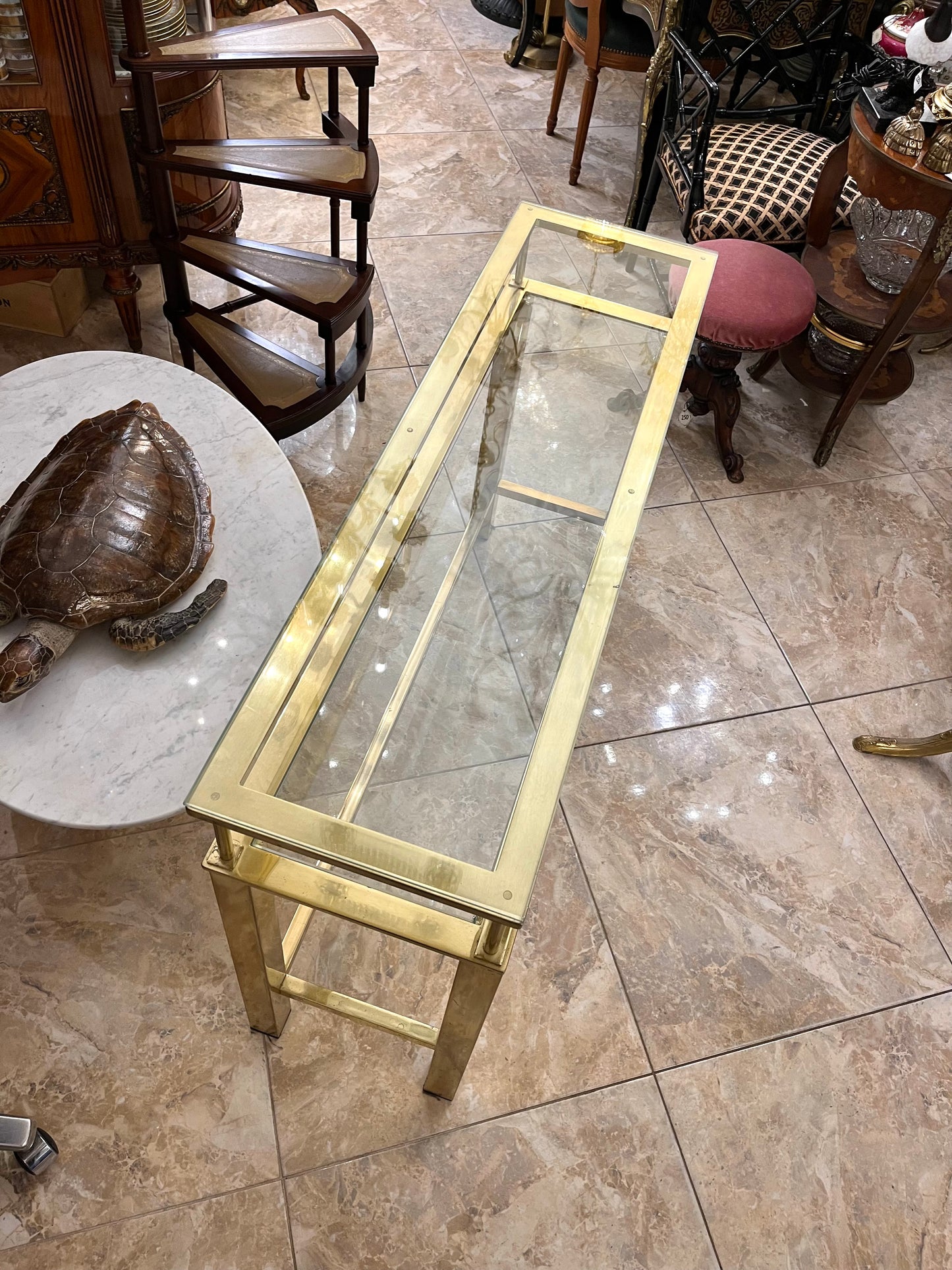 Žalvarinė konsolė su stiklu