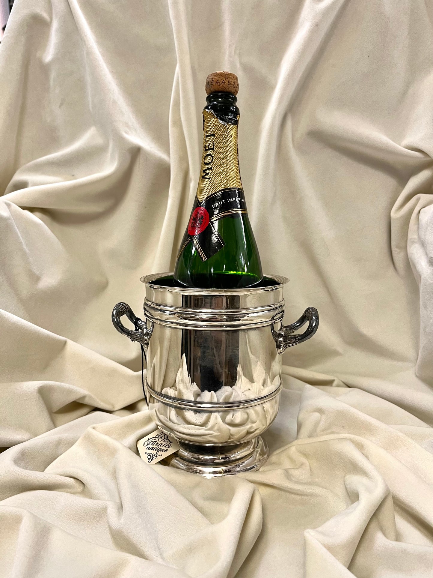 Sidabruotas “Christofle” šampano kibirėlis