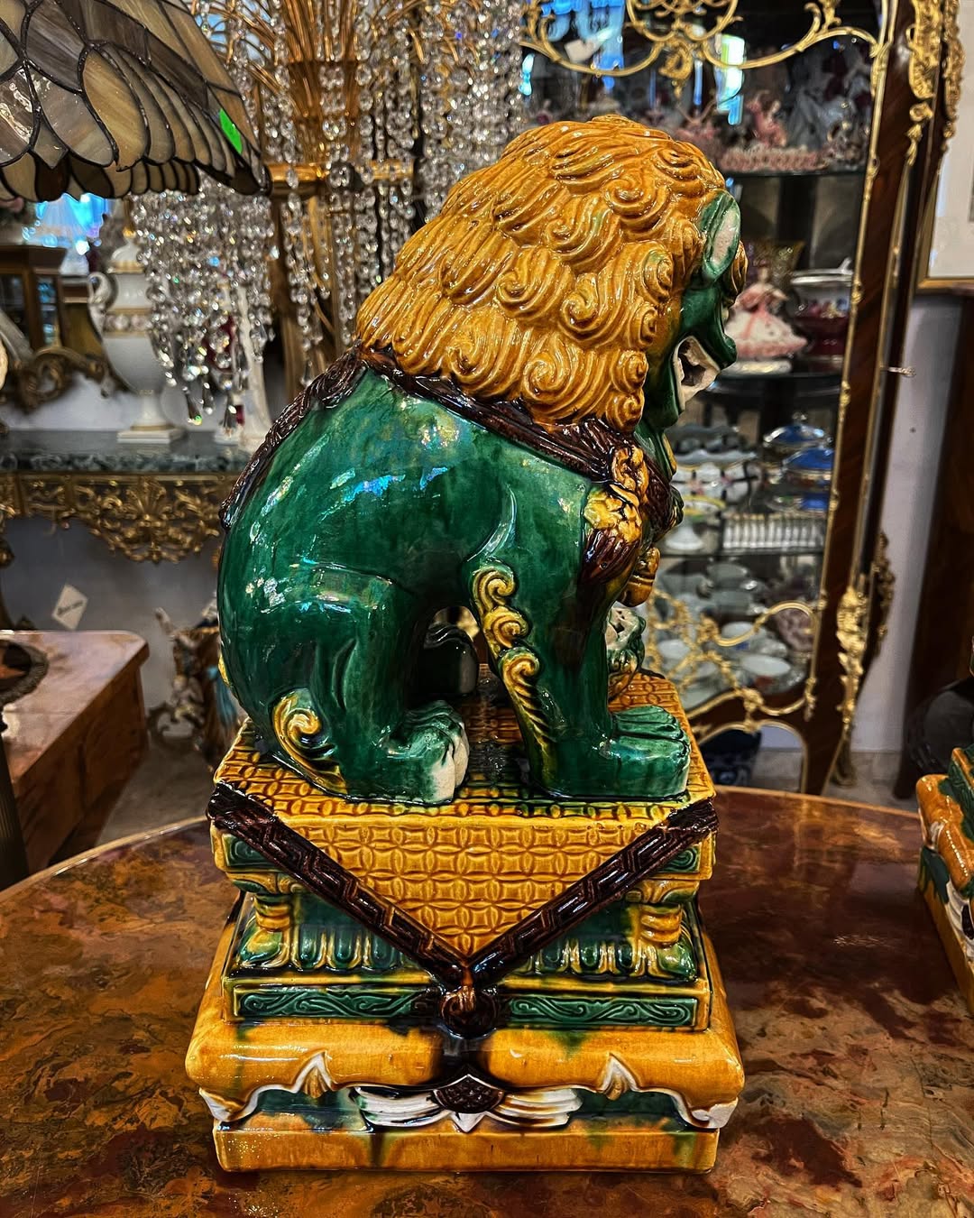 pora foo dogs / liūtų skulptūrų